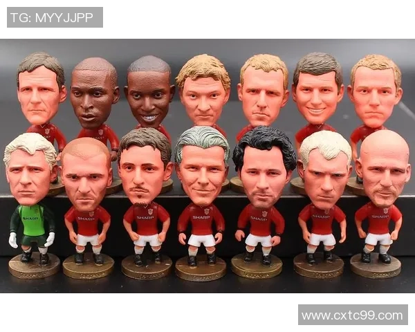 罗马足球明星手办精美展示与收藏价值解析 罗马足球明星手办精美展示与收藏价值解析