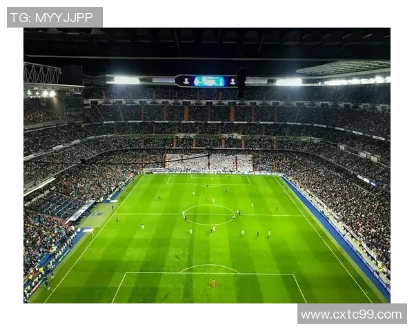 球迷心目中永恒的足球偶像与传奇故事的交织 球迷心目中永恒的足球偶像与传奇故事的交织