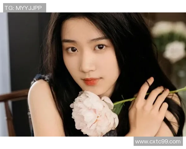 足球明星与中国美女的浪漫邂逅揭示了体育与时尚的完美结合