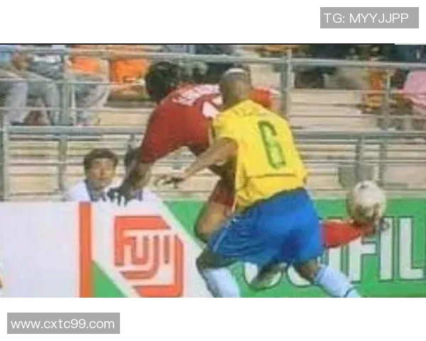 足球明星与孩子们的搞笑瞬间大集合让你捧腹大笑的温馨时刻